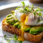 Avocado Toast mit pochiertem Ei 2