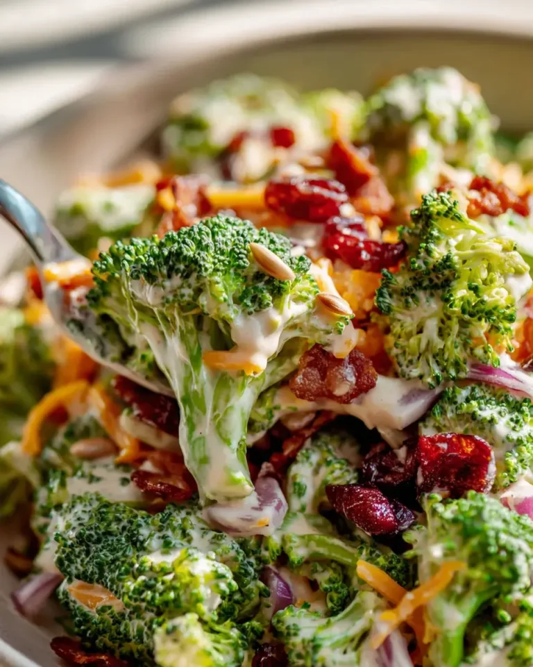 Leckerer Broccoli Beef Bacon Salat – Gesund und Schnell!