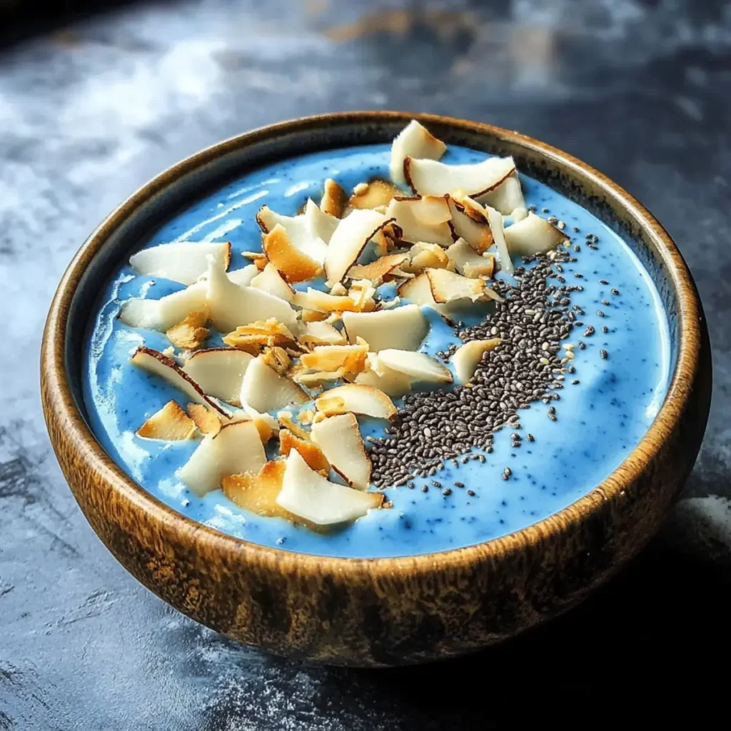Blauer Kokosnuss Smoothie Bowl