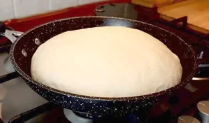 Einfaches Blitzbrot aus der Pfanne