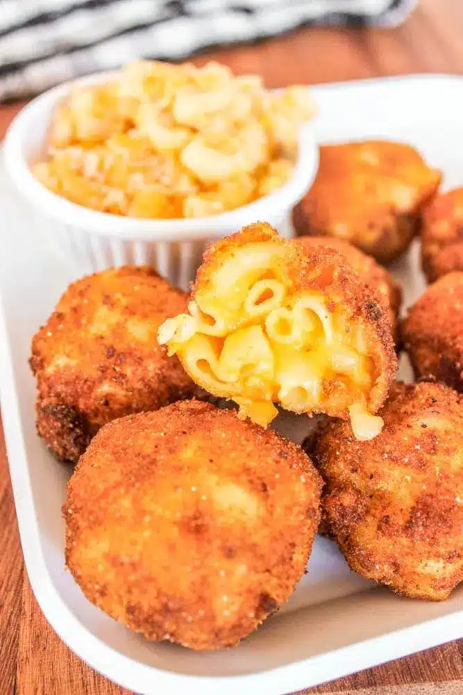 Fried Mac and Cheese Bites Rezept