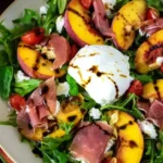 Gegrillter Pfirsich Salat mit Burrata und Serrano Schinken