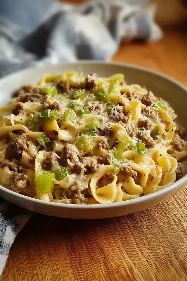 Käse Lauch Pasta mit Hackfleisch
