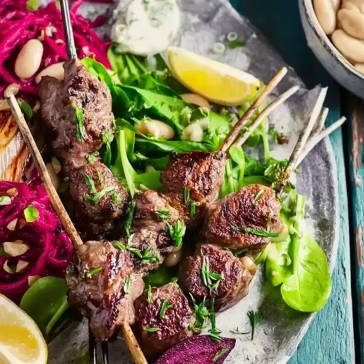 Lammspieße mit Rote Bete Creme