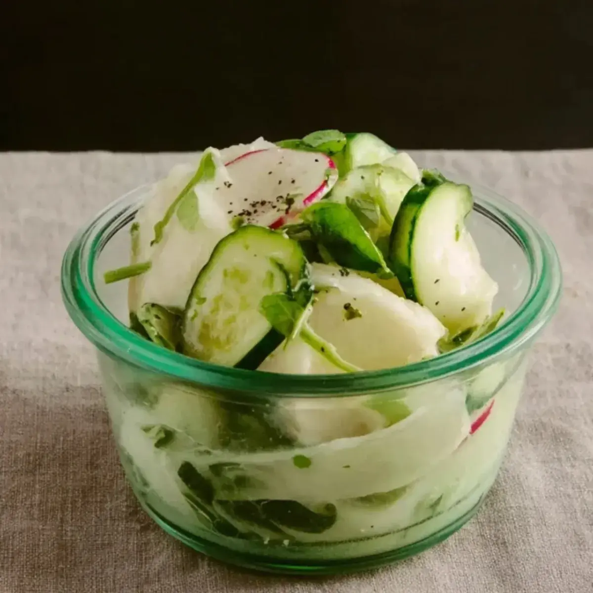 Mairübchensalat mit Gurke