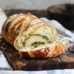 Pestobrot mit Parmesan