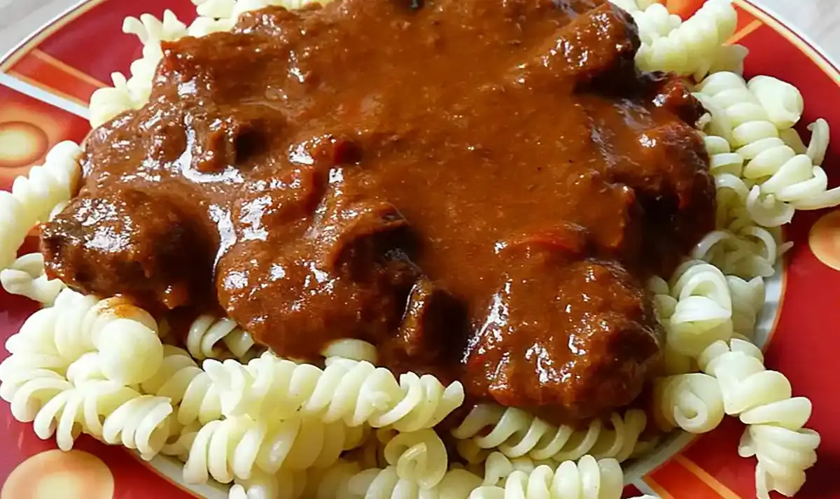Rindergulasch Rezept