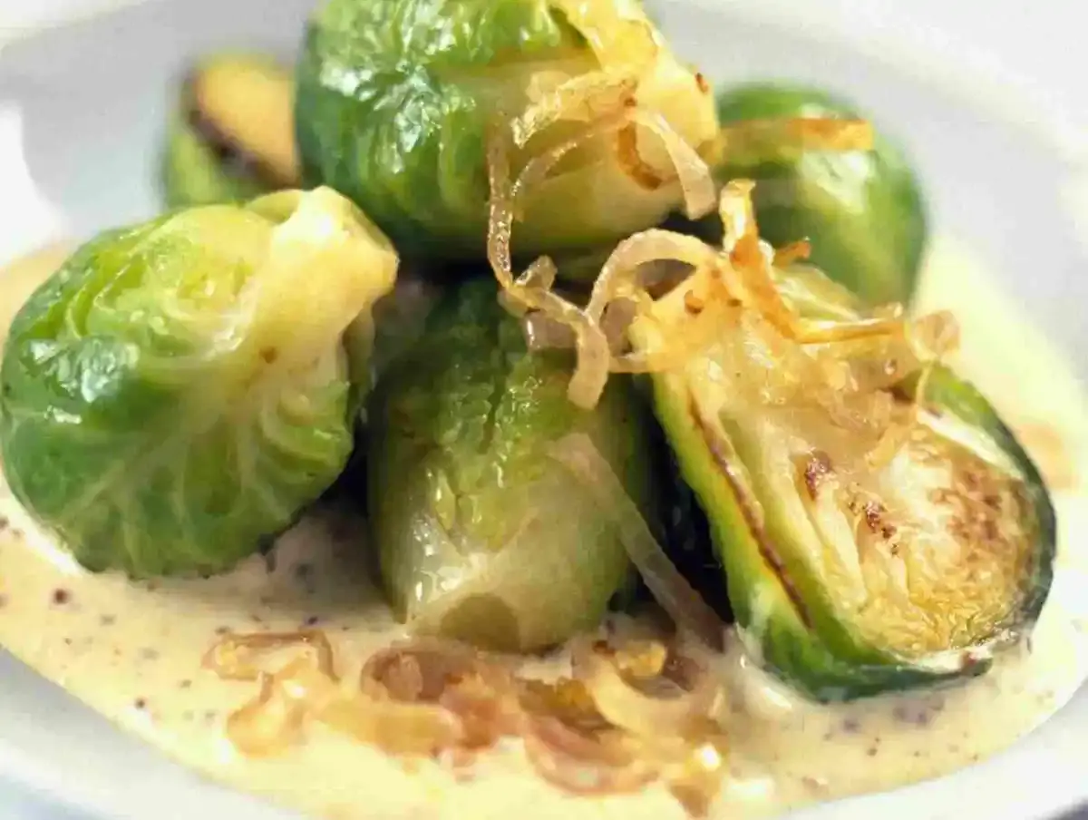 Rosenkohl mit Frischkäsesauce