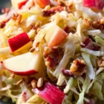 Spitzkohl Apfel Walnuss Salat