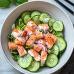Sushi Salat mit geryuchertem Lachs
