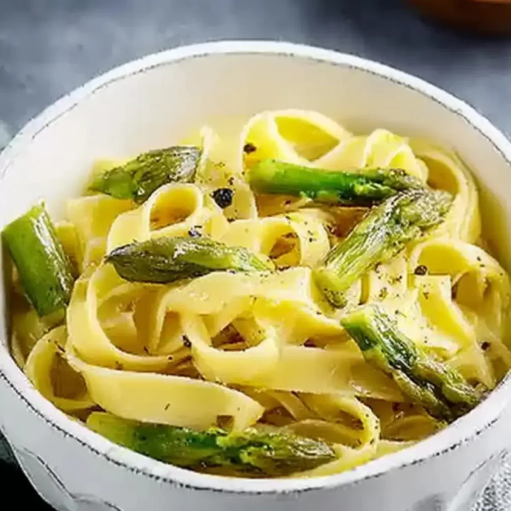 Zitronennudeln mit grünem Spargel – Ein frischer Frühlingsgenuss – Muma’s Kitchen