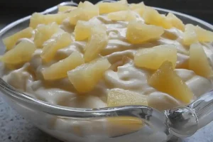 Klassische Ananascreme