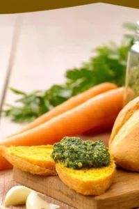 Aromatisches Karottenpesto aus Möhrengrün