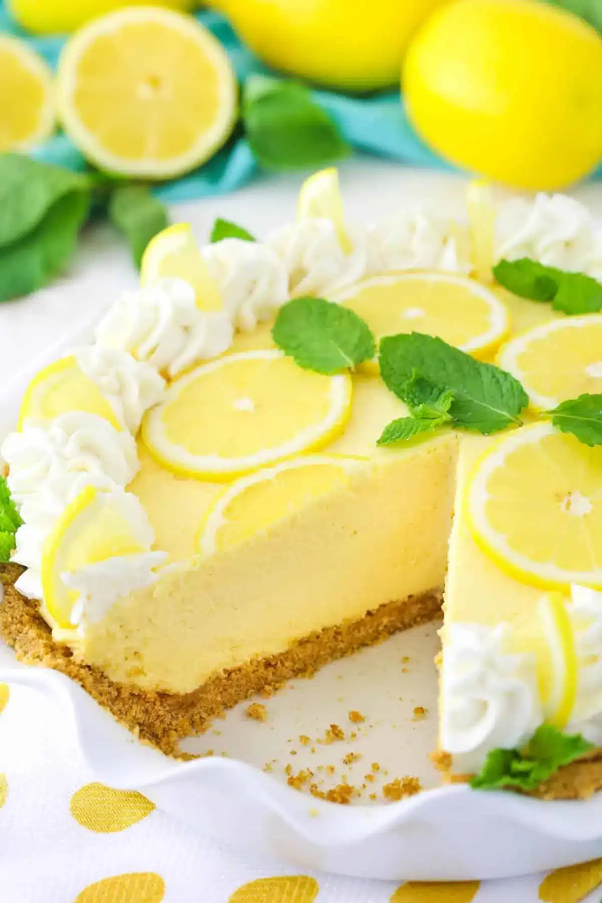 Lemon Mascarpone Cream Pie