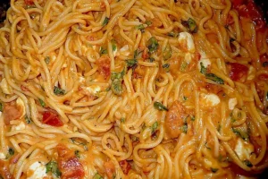 Einfache Mozzarella Spaghetti Soße