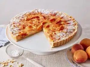 Aprikosen-Tarte mit Mandeln