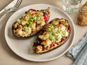 Aubergine mit Feta überbacken
