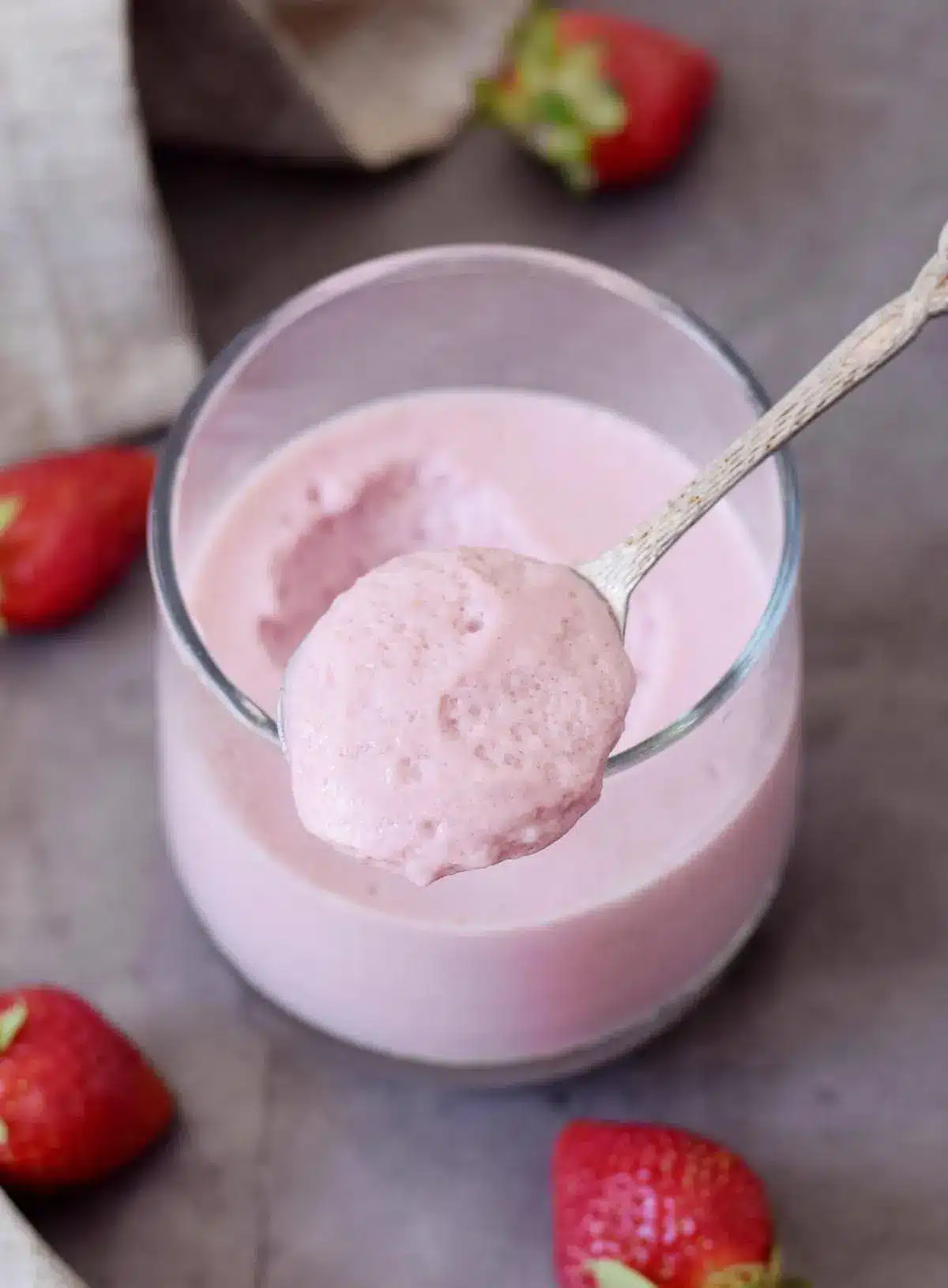 Erdbeermousse Rezept mit Aquafaba - Elavegan 2 Erdbeermousse Rezept Aquafaba