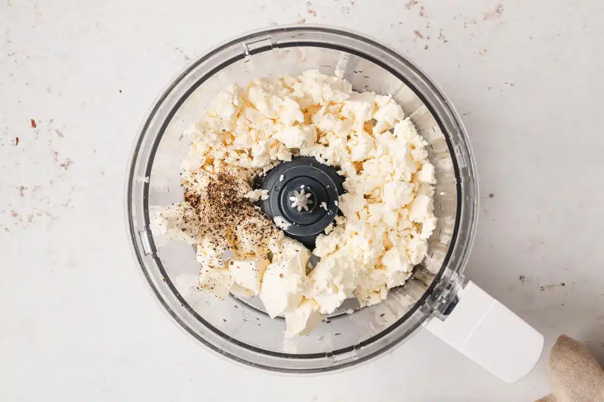 Light, Creamy, & Irresistible Whipped Feta Dip In Minutes! 2 Geschlagener Feta-Dip