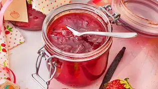 Quark-Grieß-Auflauf mit Erdbeeren 2 Quark Grieß Auflauf mit Erdbeeren
