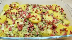 Herzhafte Carbonara-Kartoffeln aus dem Ofen
