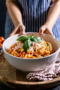 Cremige Tomatenpasta mit 5 Zutaten