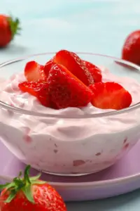 Omas schneller Erdbeerquark