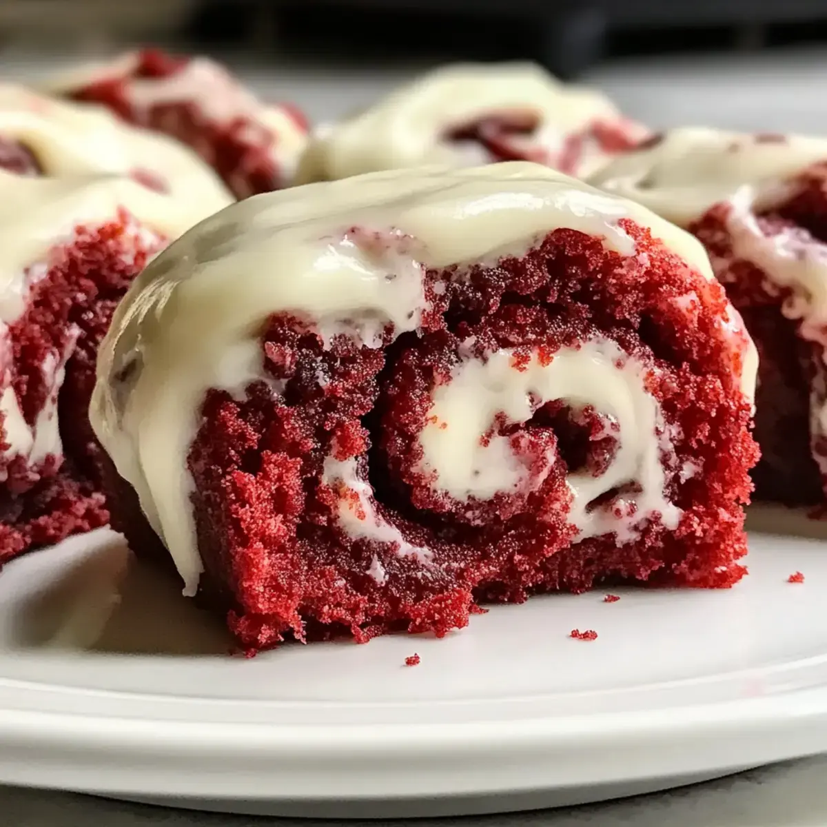 Rote Samt Zimtschnecken