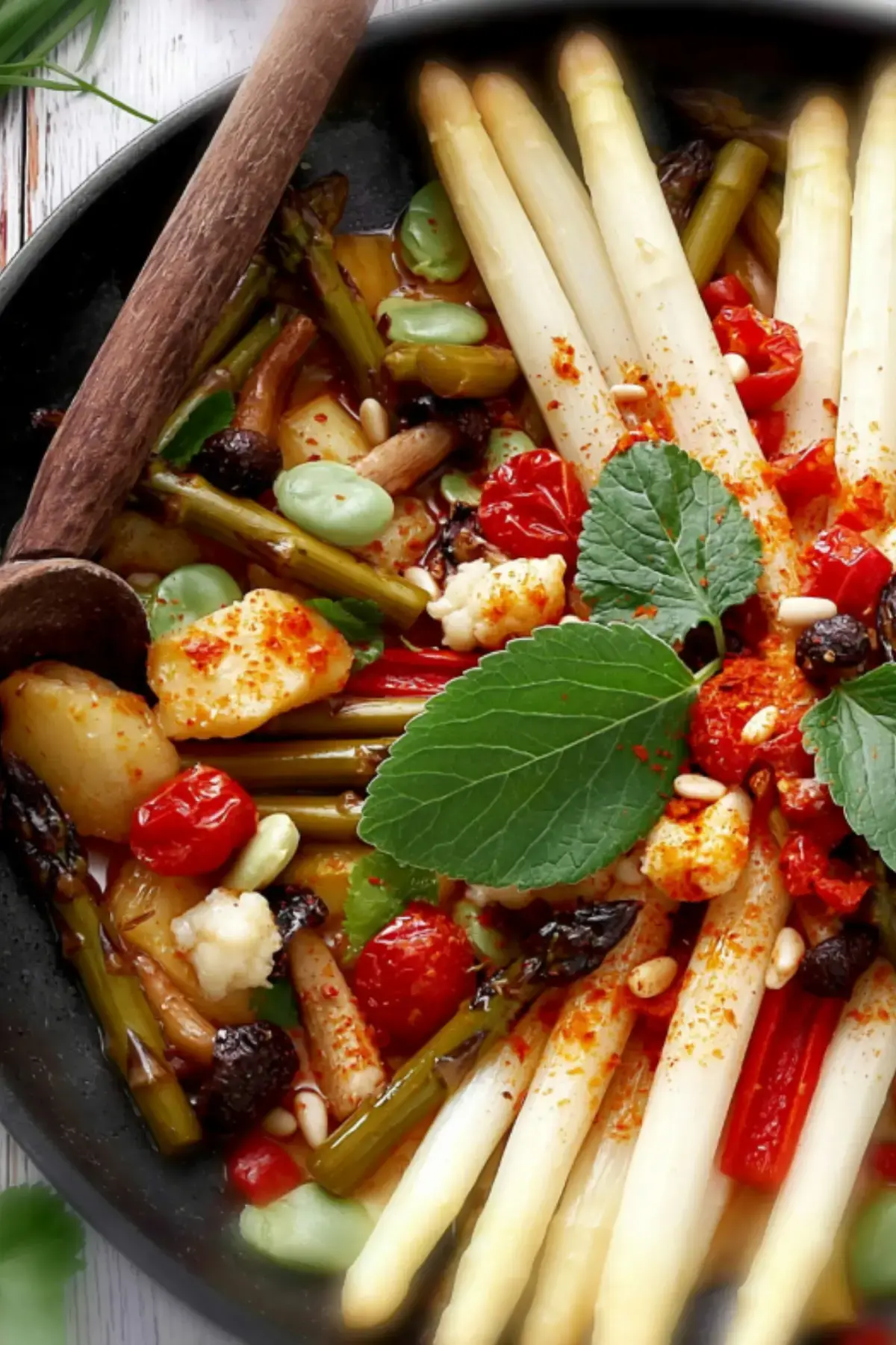 Weißer Spargel aus dem Ofen