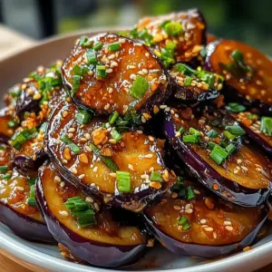 Unwiderstehliche klebrige Knoblauch-Aubergine